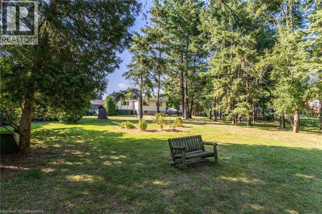 Photo 25 of 572 Parkside Drive, Waterdown ON