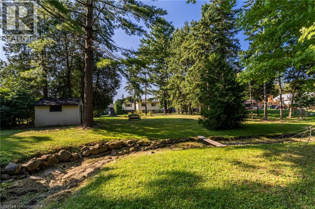 Photo 26 of 572 Parkside Drive, Waterdown ON