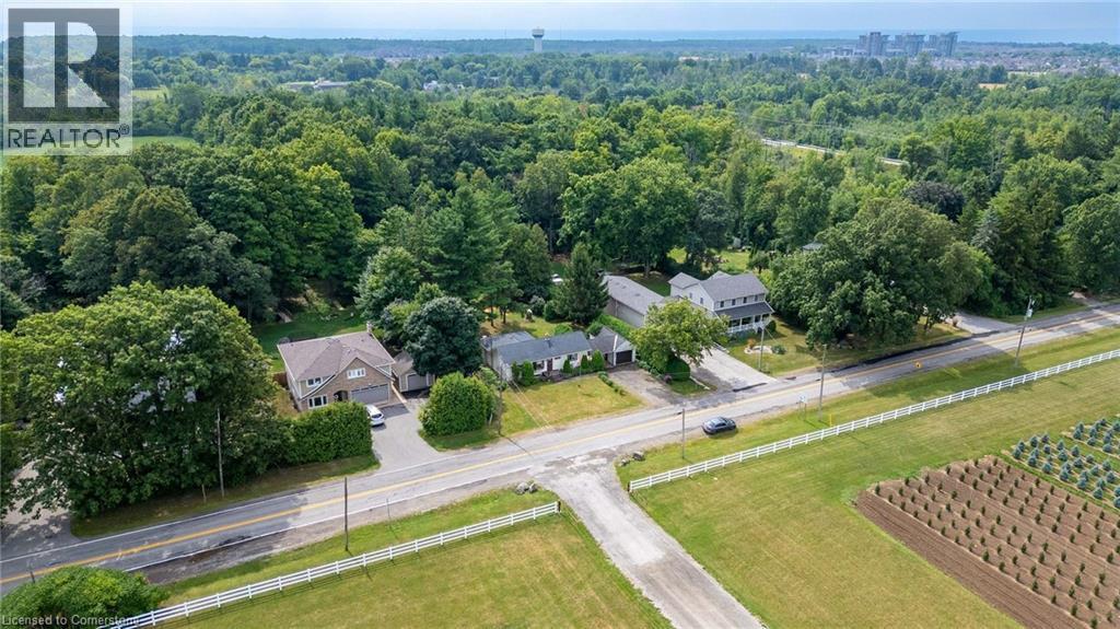 Photo 31 of 572 Parkside Drive, Waterdown ON