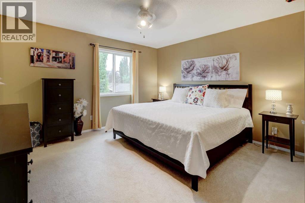 Single Family House for Sale in  Tuscany Springs Place NW Tuscany Calgary 