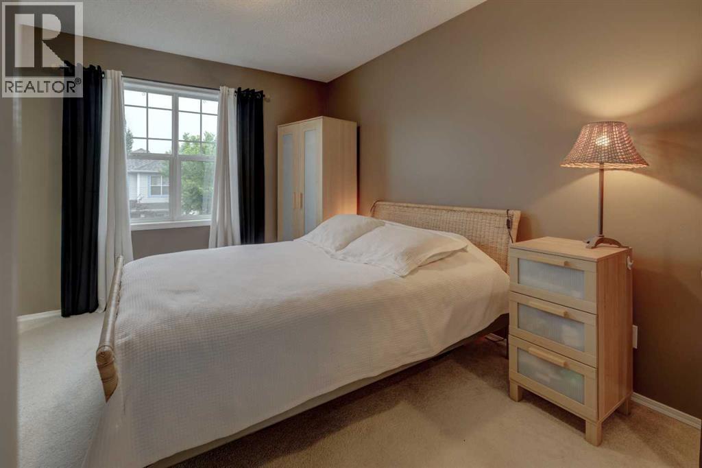 Single Family House for Sale in  Tuscany Springs Place NW Tuscany Calgary 