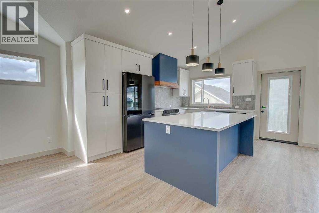 Photo 11 of 18 Trout Avenue, Red Deer AB