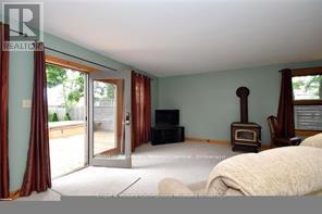 Photo 15 of 40 Oak Street, Collingwood ON