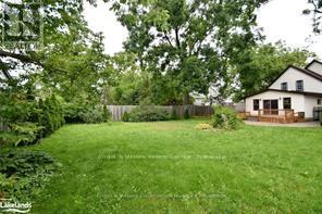 Photo 18 of 40 Oak Street, Collingwood ON