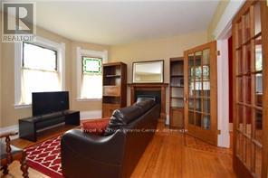 Photo 22 of 40 Oak Street, Collingwood ON