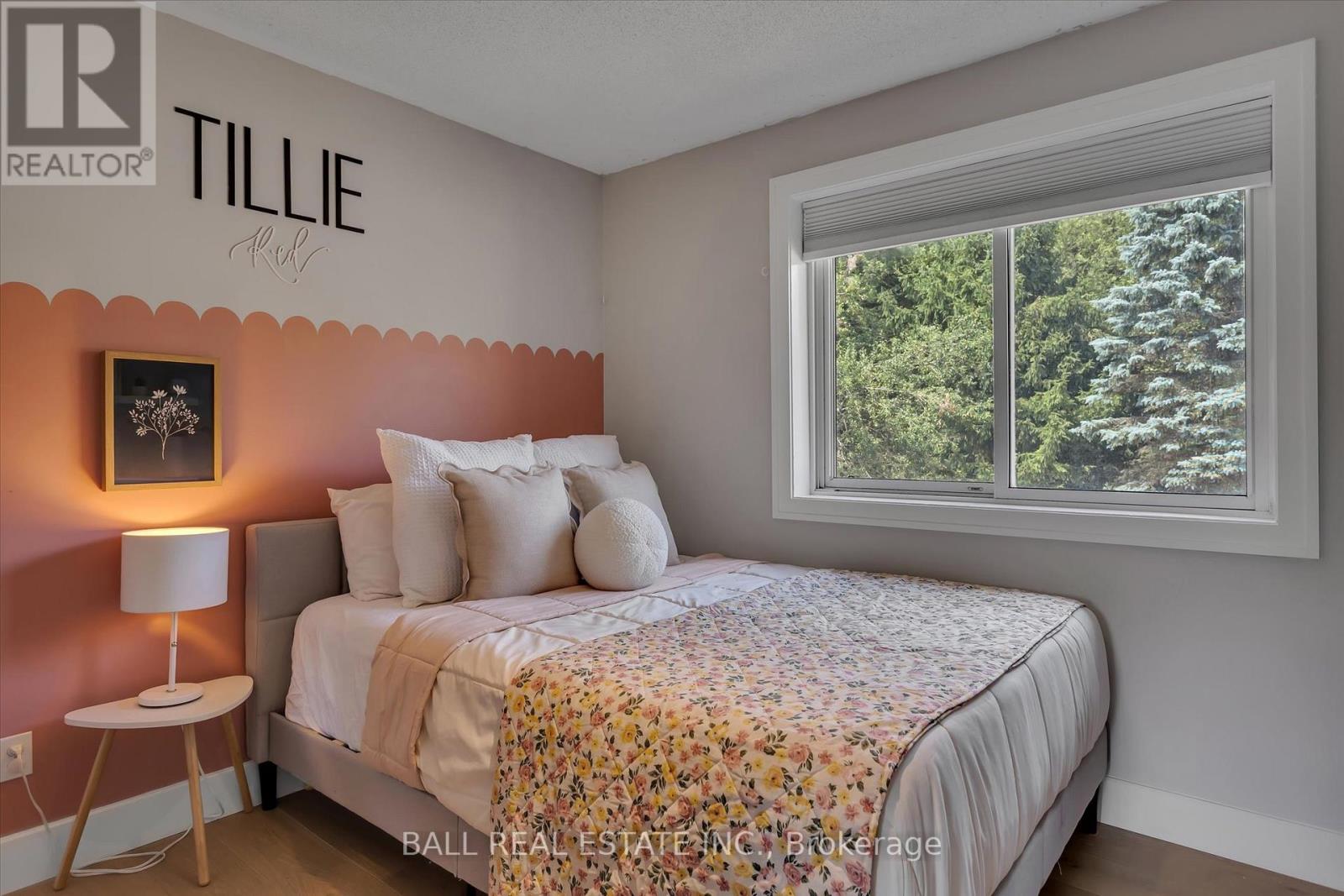 Photo 13 of 233 Lonsberry Lane, Dourodummer ON