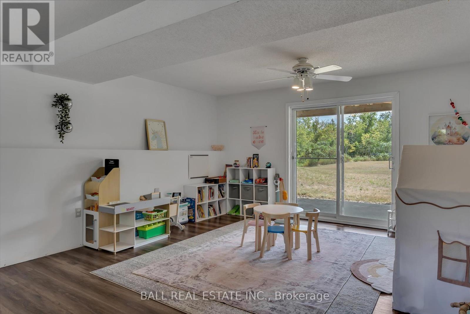 Photo 19 of 233 Lonsberry Lane, Dourodummer ON
