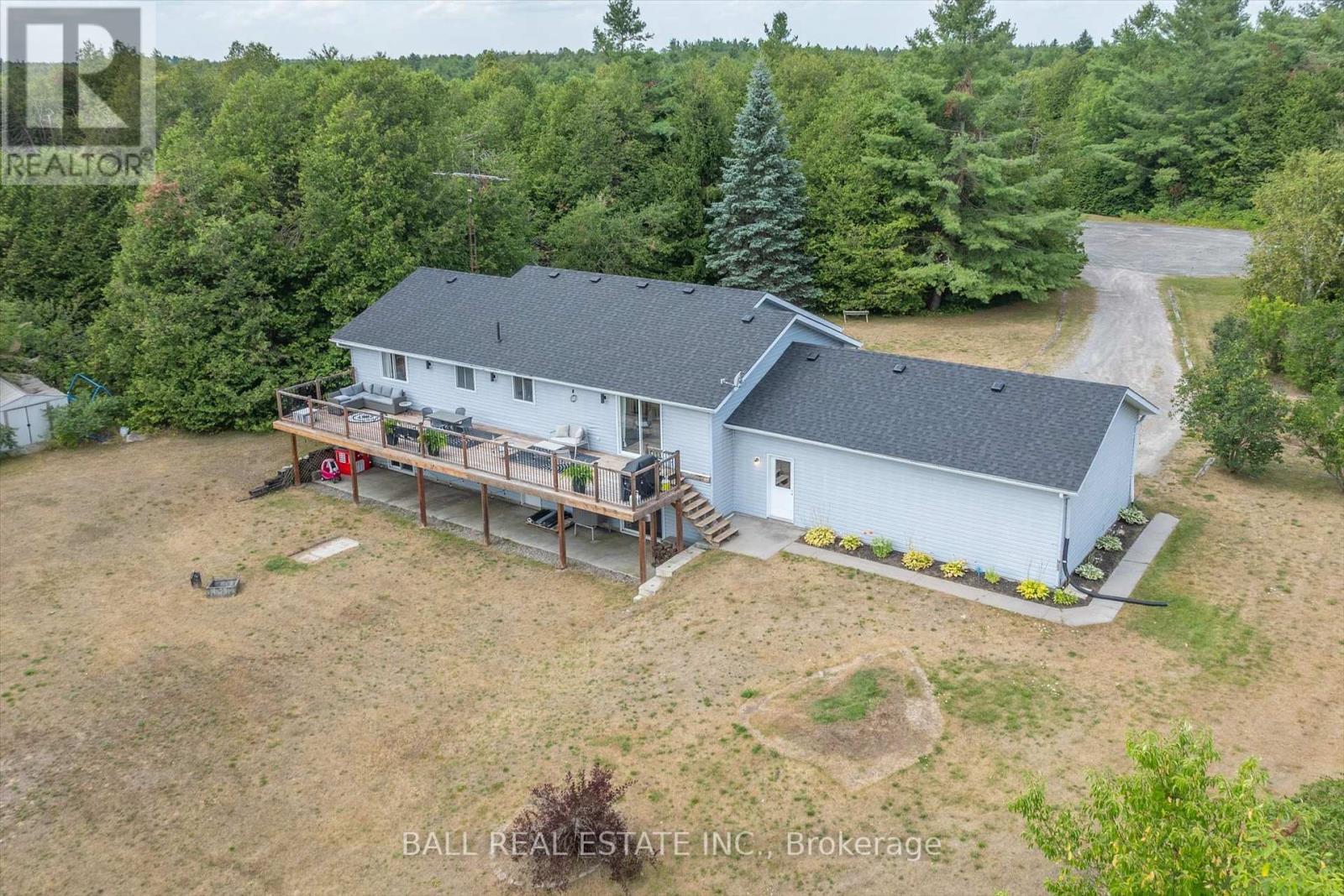 Photo 32 of 233 Lonsberry Lane, Dourodummer ON