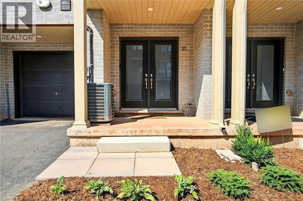 Photo 4 of 27 Dryden Lane, Hamilton ON