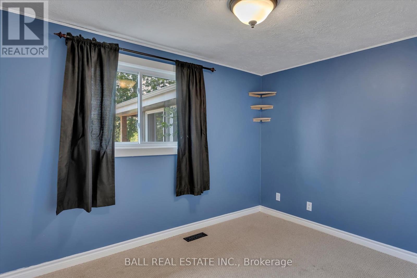 Photo 18 of 1288 Youngs Cove Road, Selwyn ON