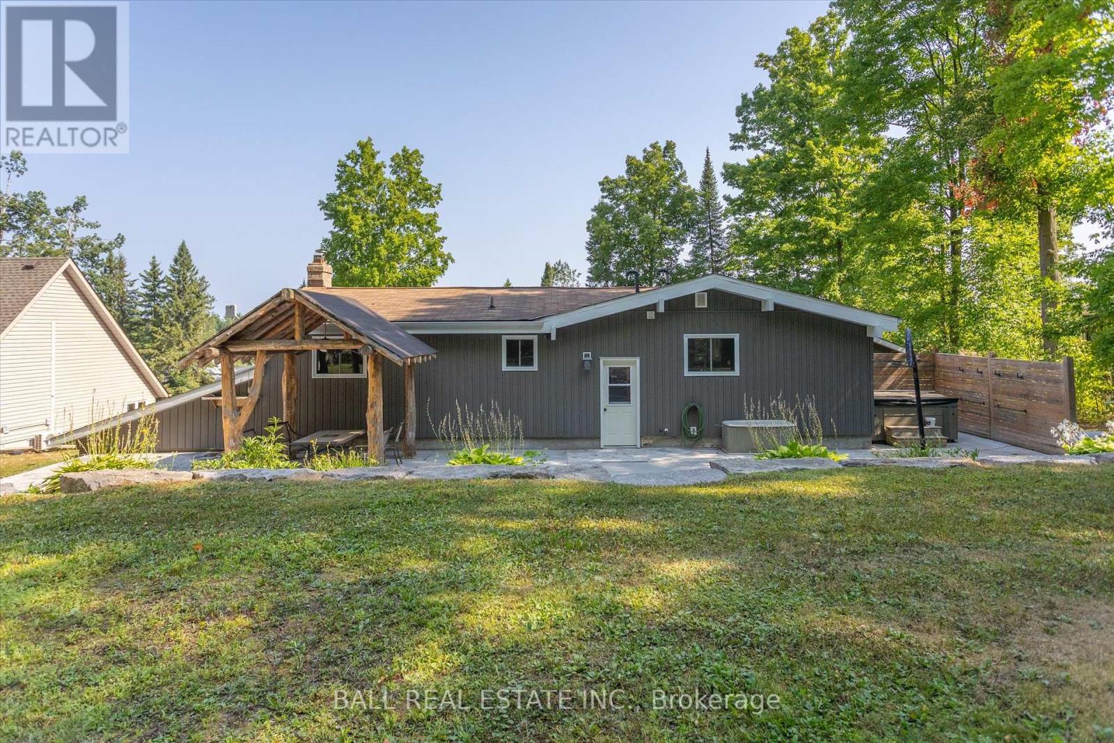 Photo 36 of 1288 Youngs Cove Road, Selwyn ON