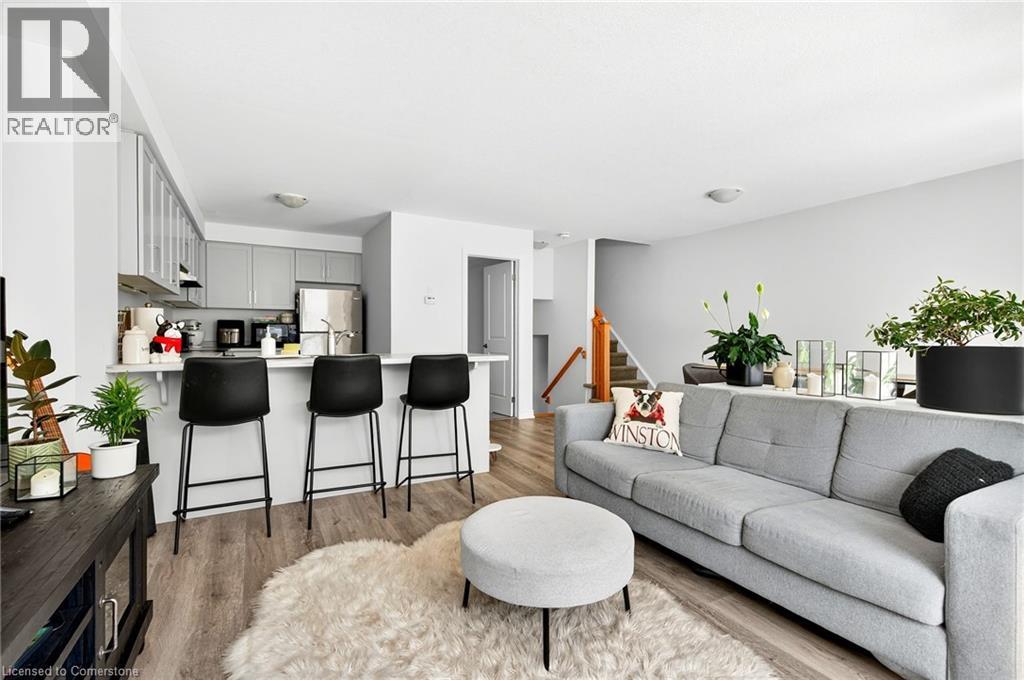 Photo 11 of 27 Dryden Lane, Hamilton ON