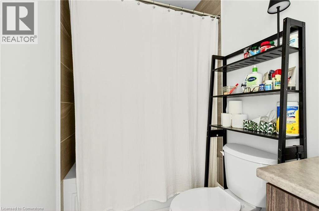 Photo 28 of 27 Dryden Lane, Hamilton ON