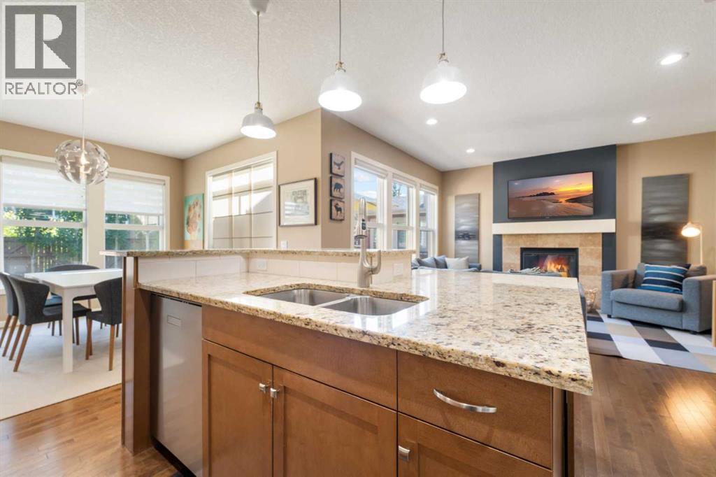 Single Family House for Sale in  Valley Pointe Way NW Valley Ridge Calgary 