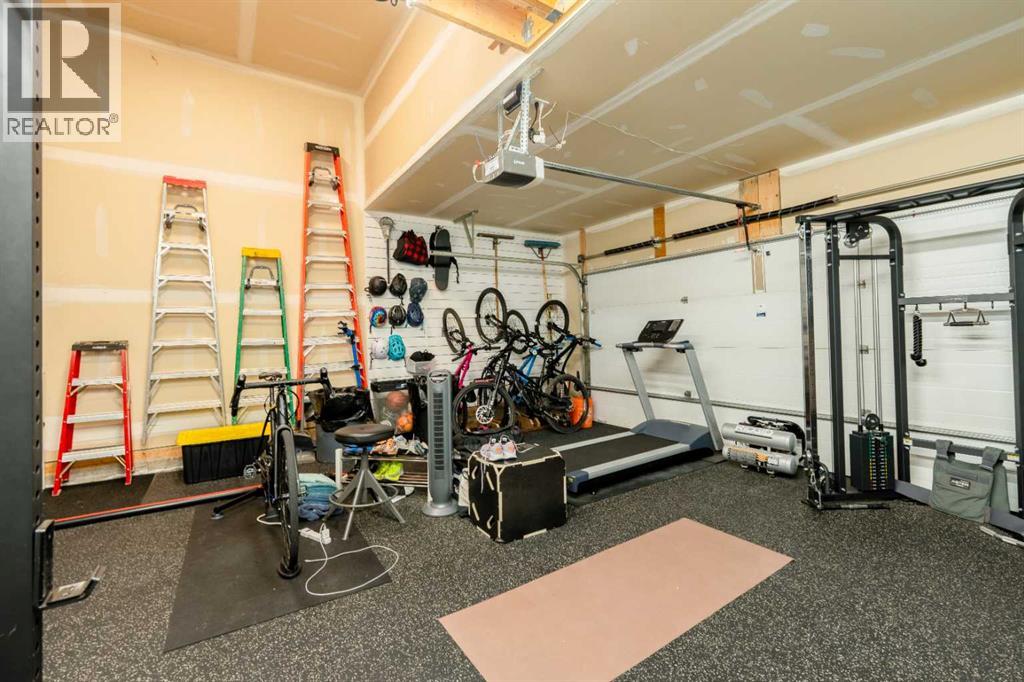 Single Family House for Sale in  Valley Pointe Way NW Valley Ridge Calgary 