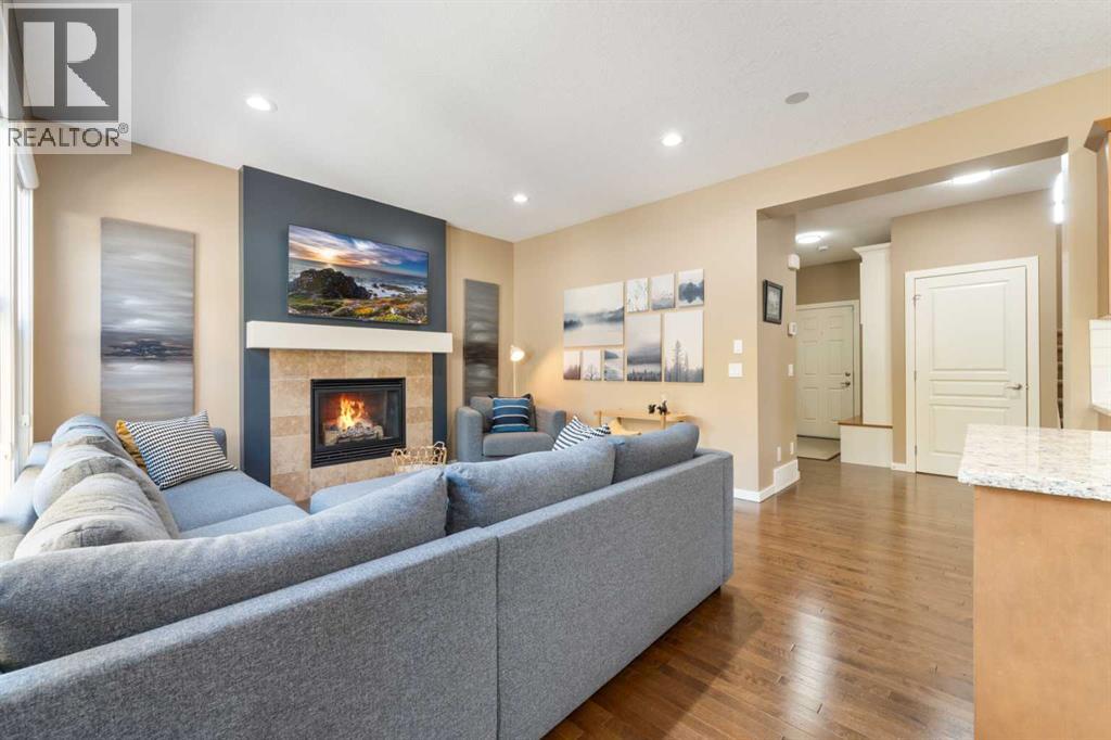 Single Family House for Sale in  Valley Pointe Way NW Valley Ridge Calgary 