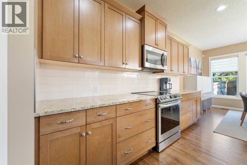 Single Family House for Sale in  Valley Pointe Way NW Valley Ridge Calgary 