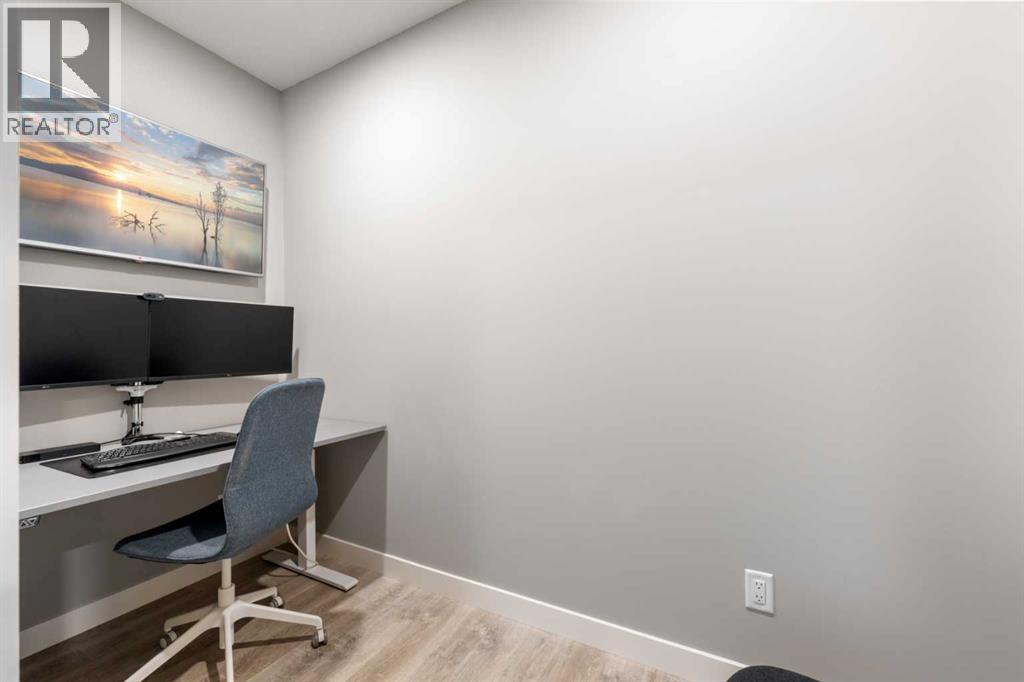 Single Family House for Sale in  Valley Pointe Way NW Valley Ridge Calgary 