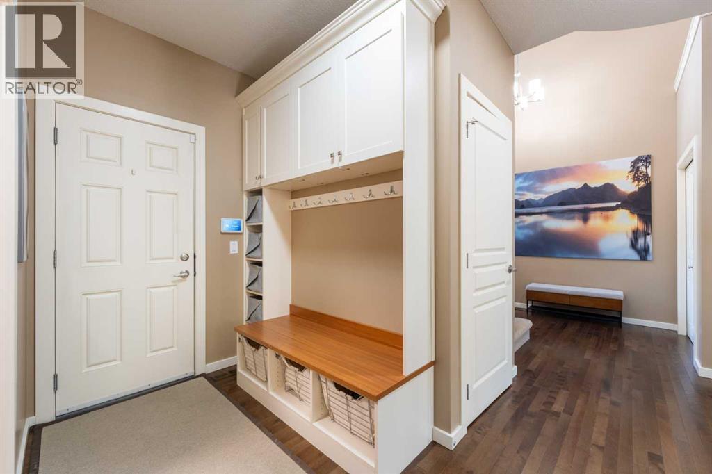 Single Family House for Sale in  Valley Pointe Way NW Valley Ridge Calgary 