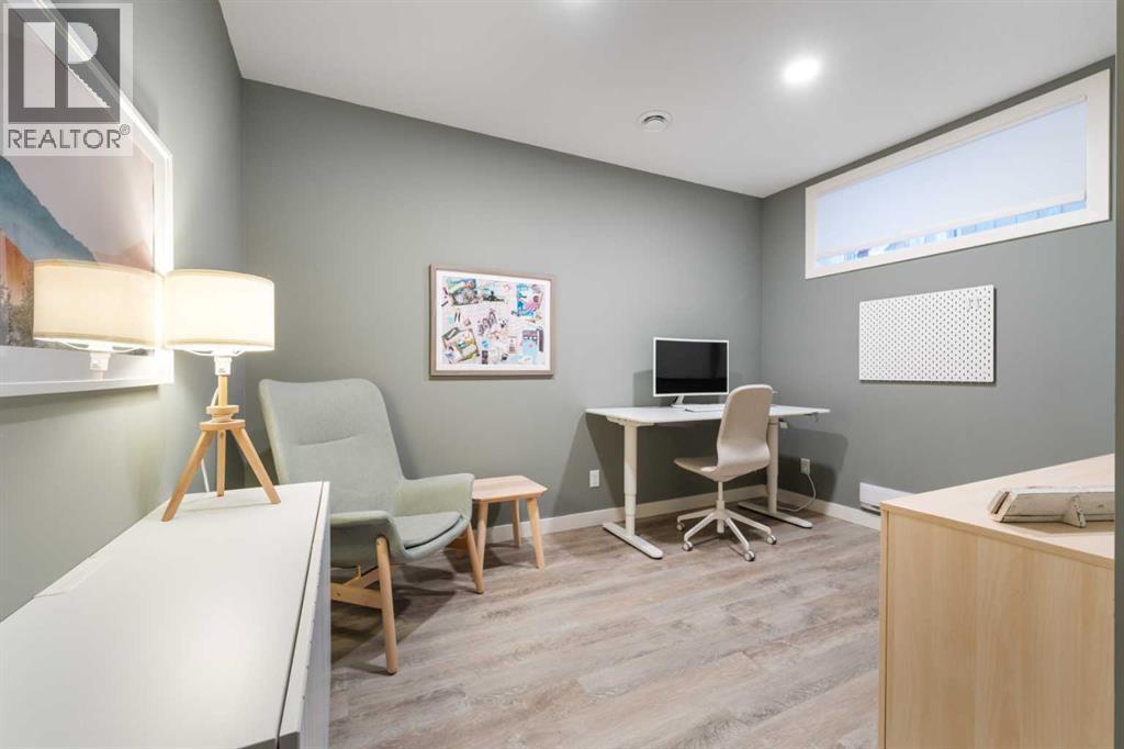 Single Family House for Sale in  Valley Pointe Way NW Valley Ridge Calgary 
