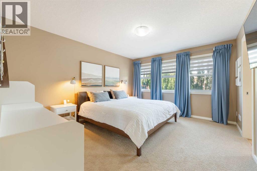 Single Family House for Sale in  Valley Pointe Way NW Valley Ridge Calgary 