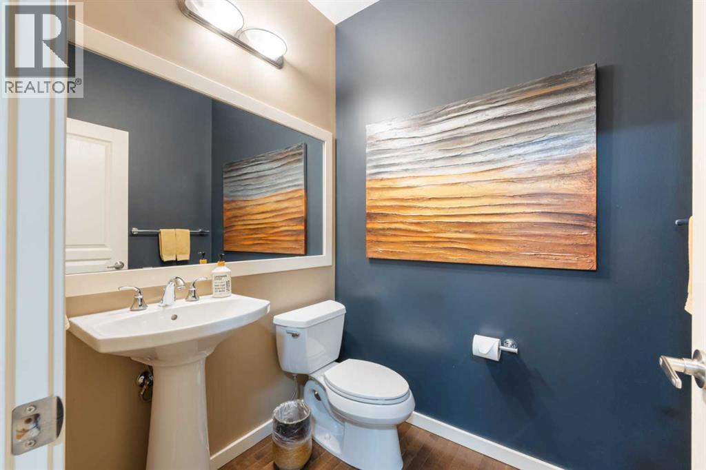 Single Family House for Sale in  Valley Pointe Way NW Valley Ridge Calgary 