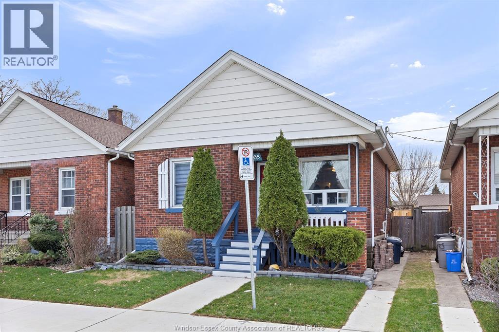 Photo 8 of 1065 Ellis Street East, Windsor ON
