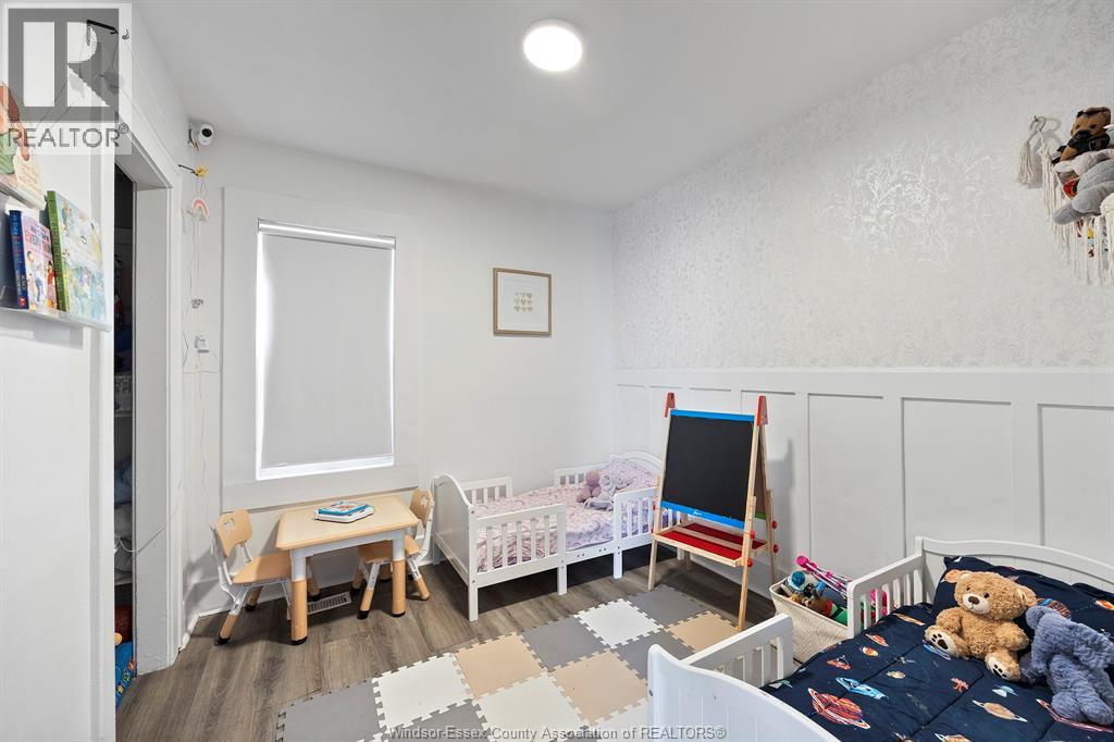 Photo 18 of 1065 Ellis Street East, Windsor ON