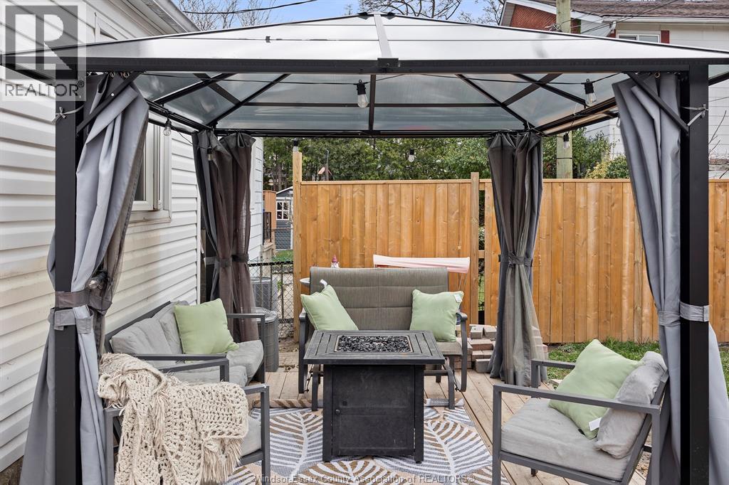 Photo 6 of 1065 Ellis Street East, Windsor ON