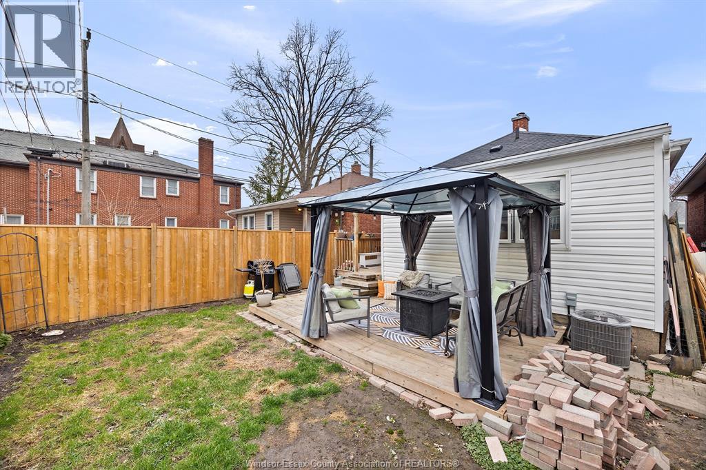 Photo 33 of 1065 Ellis Street East, Windsor ON