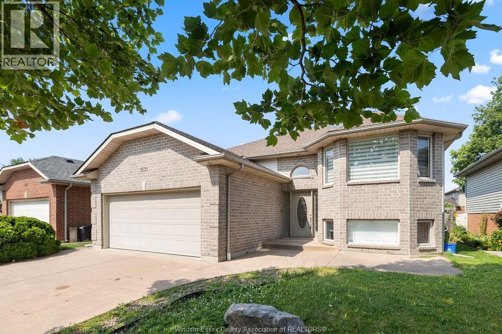 Photo 3 of 1531 Clover Avenue, Windsor ON