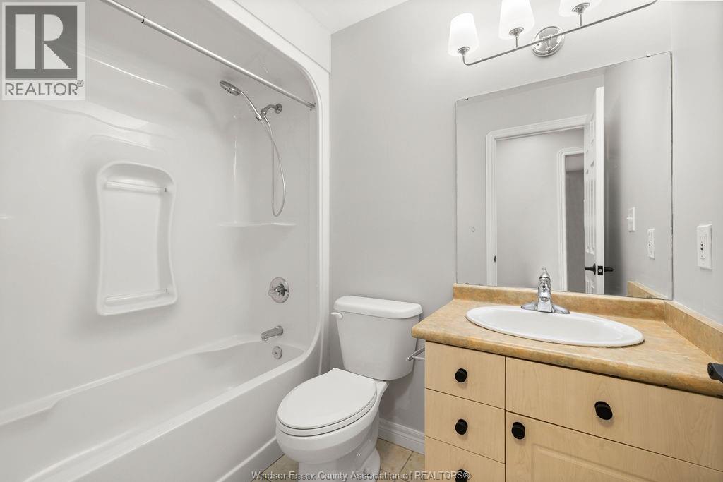 Photo 9 of 1531 Clover Avenue, Windsor ON