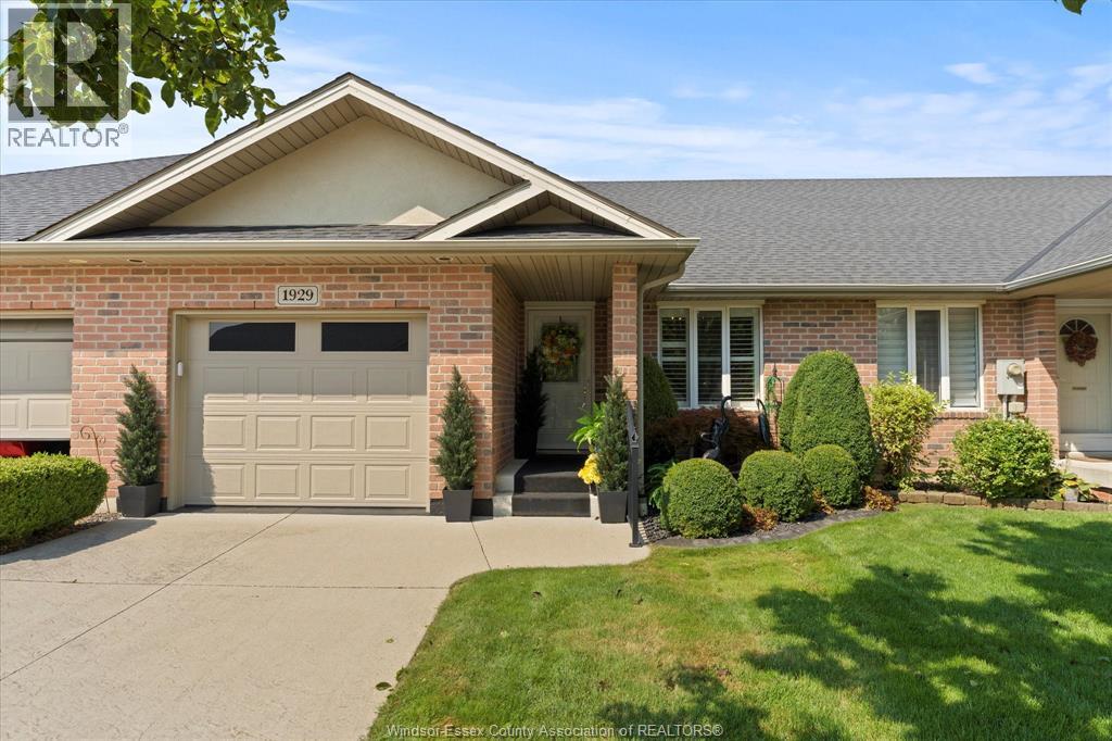 Photo 1 of 1929 Venetian, Windsor ON