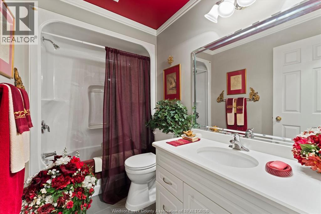 Photo 15 of 1929 Venetian, Windsor ON
