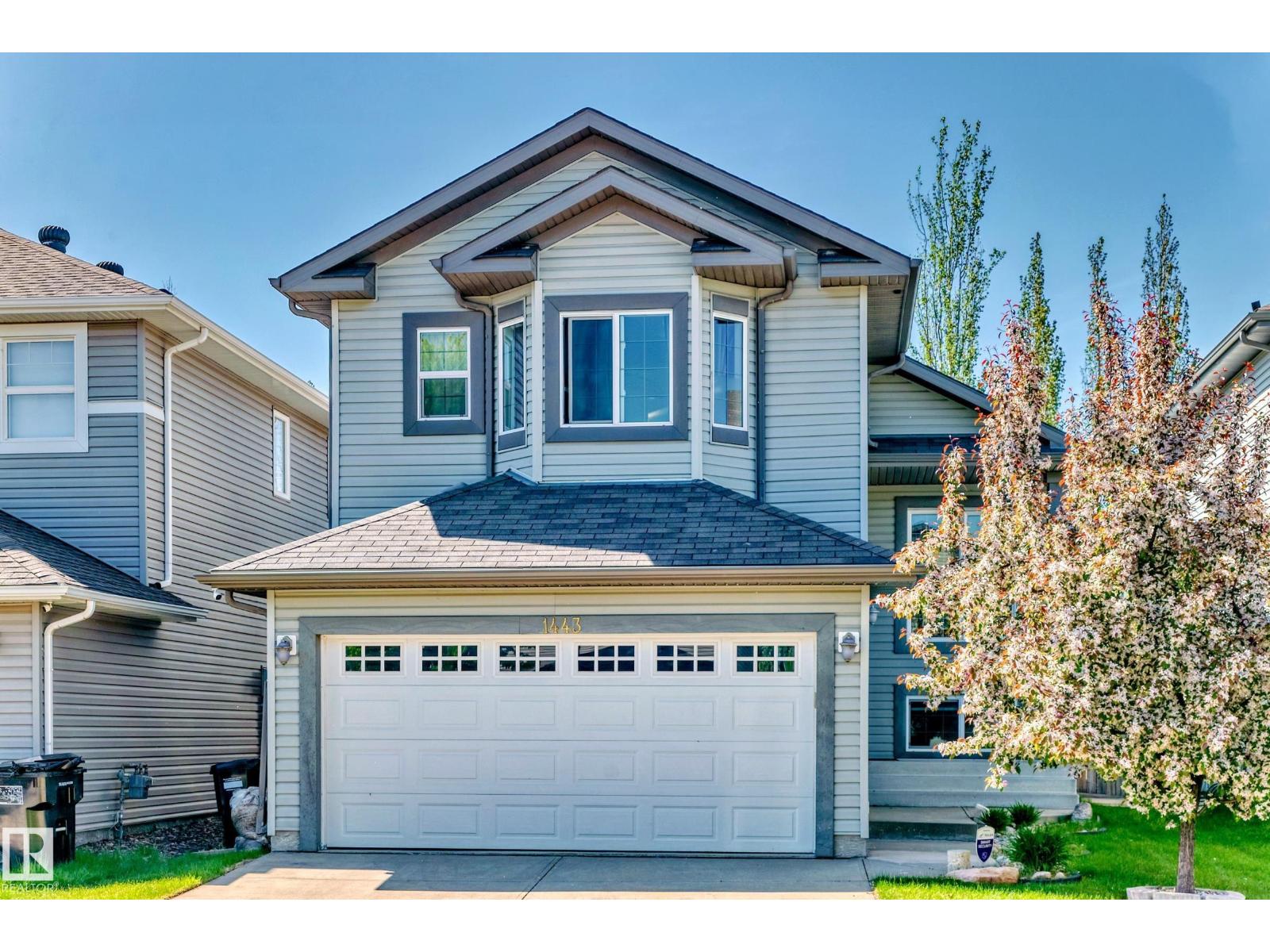 Photo 1 of 1443 37 C Av Nw, Edmonton AB