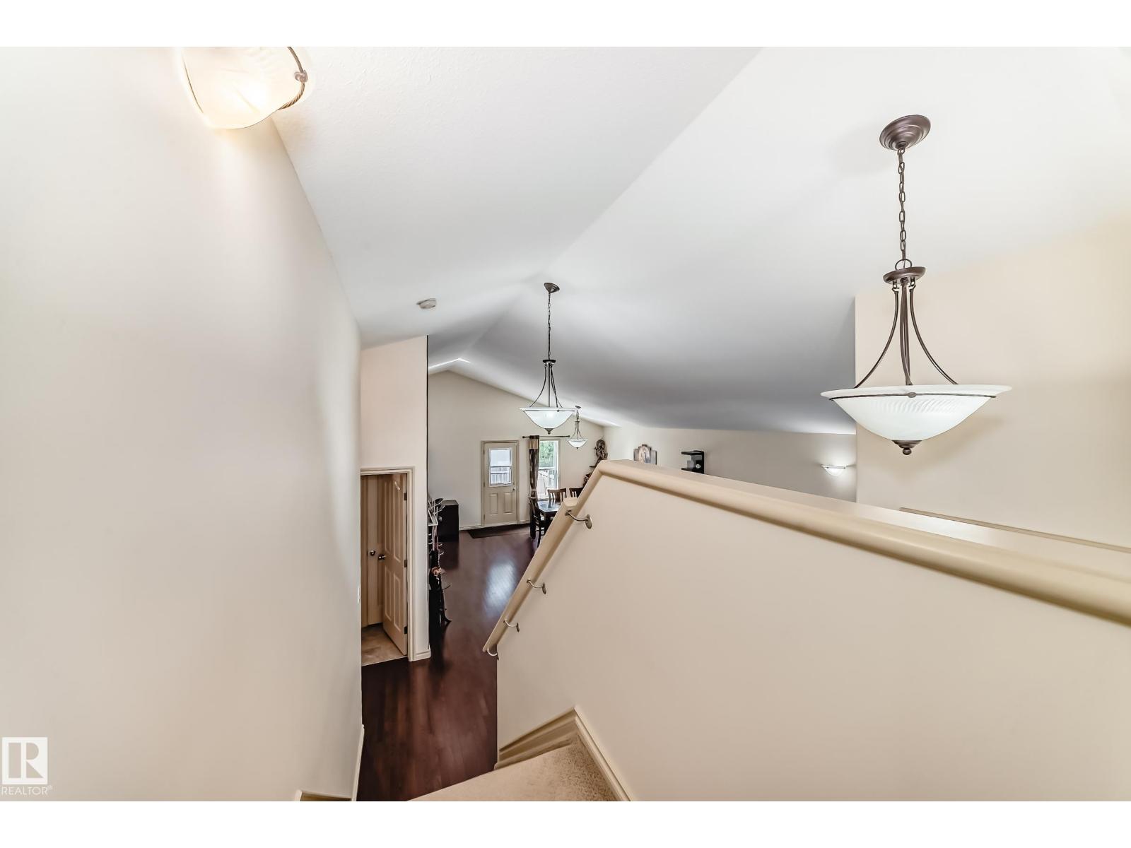 Photo 32 of 1443 37 C Av Nw, Edmonton AB