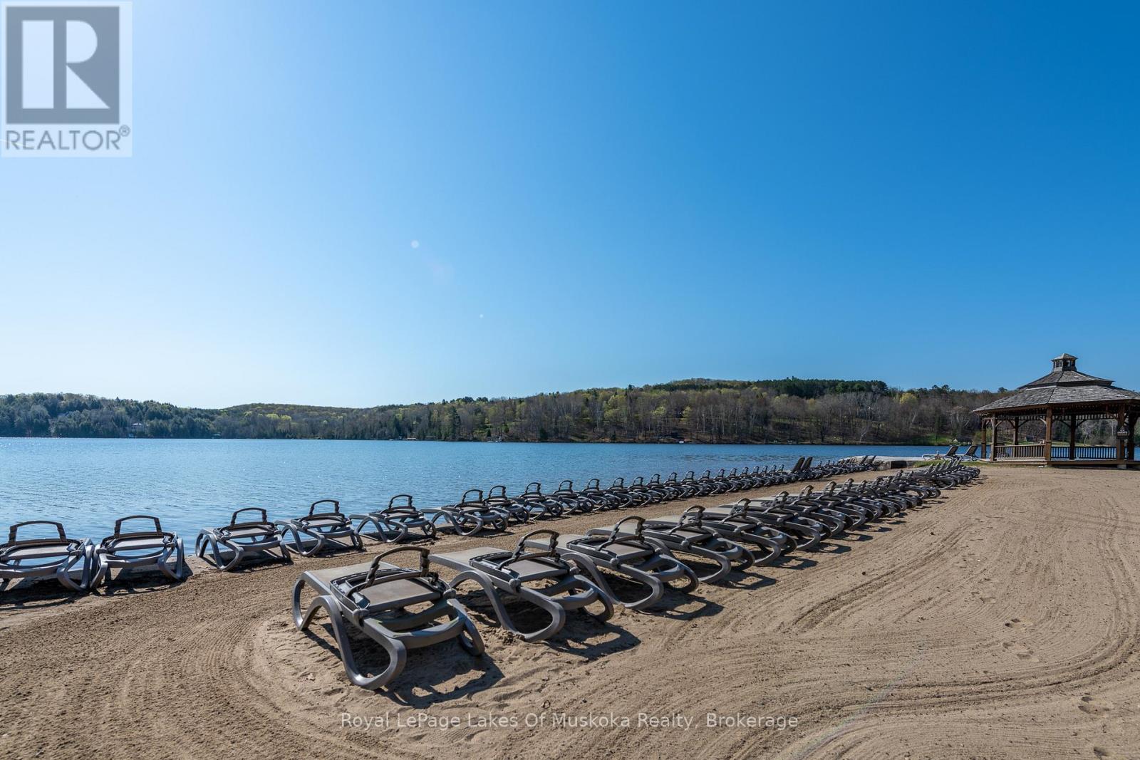 Photo 19 of 301 29 Deerhurst Tennisview Drive, Huntsville ON