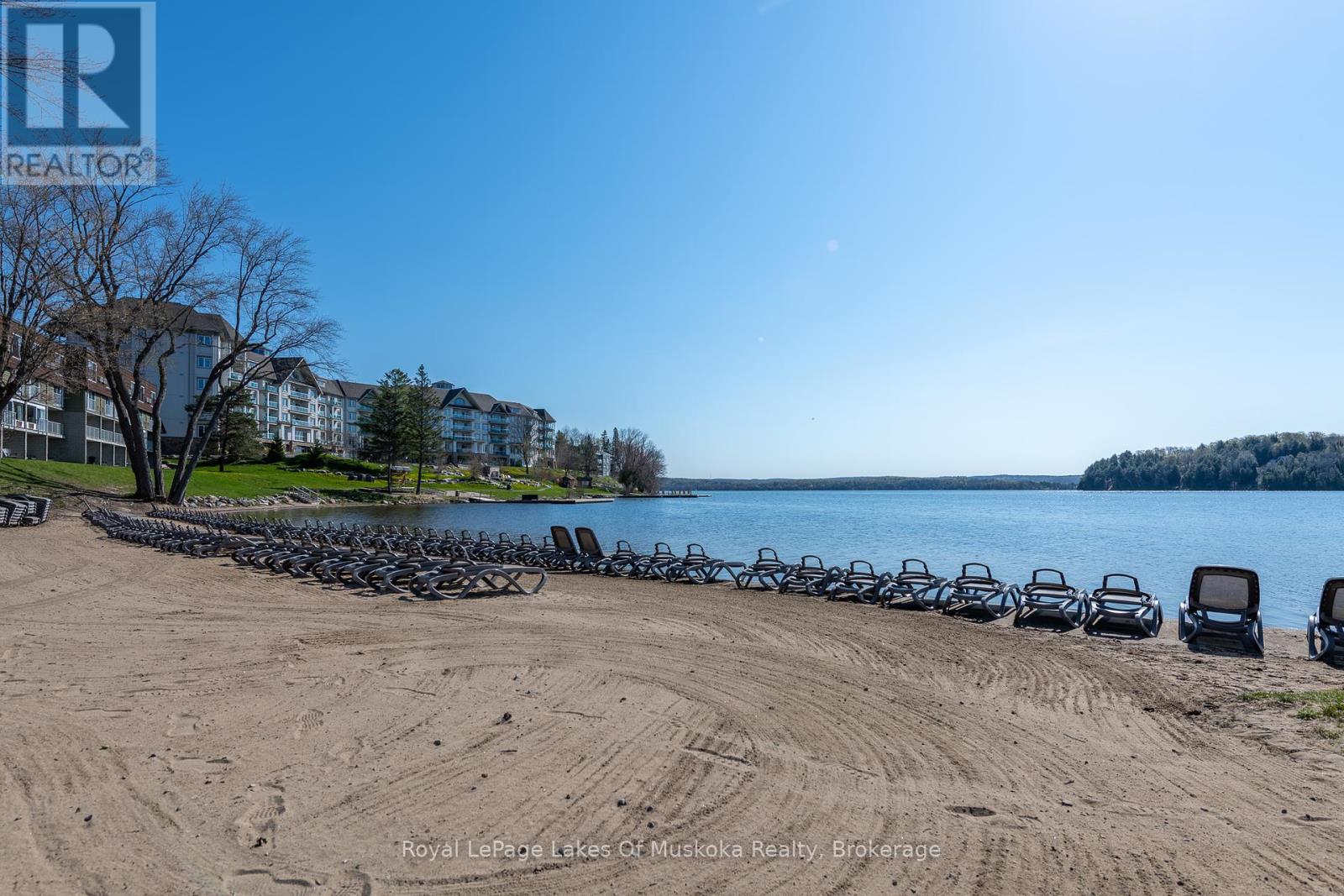 Photo 5 of 301 29 Deerhurst Tennisview Drive, Huntsville ON