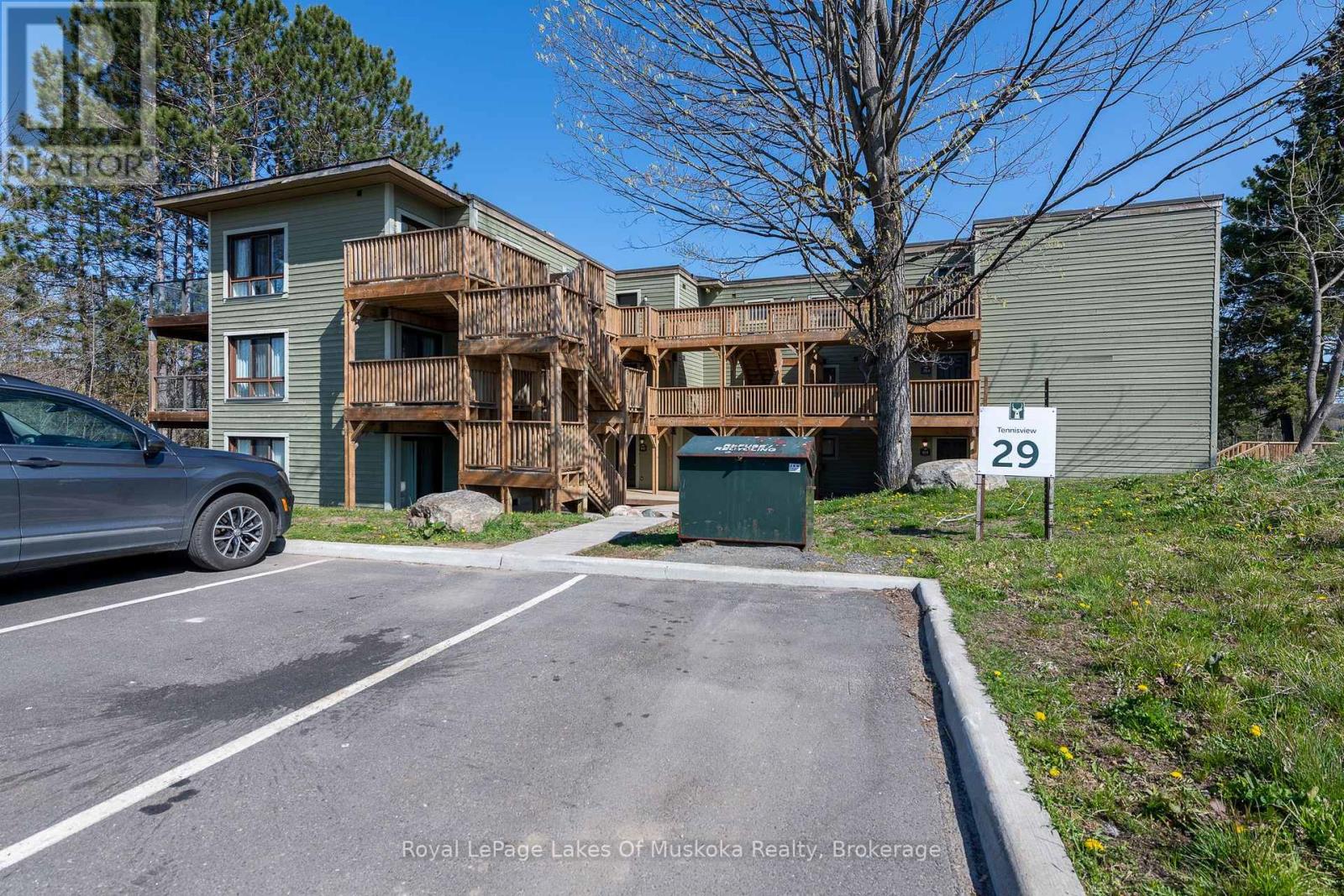 Photo 16 of 301 29 Deerhurst Tennisview Drive, Huntsville ON