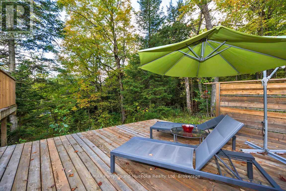 Photo 28 of 37 Lynberry Drive, Seguin ON
