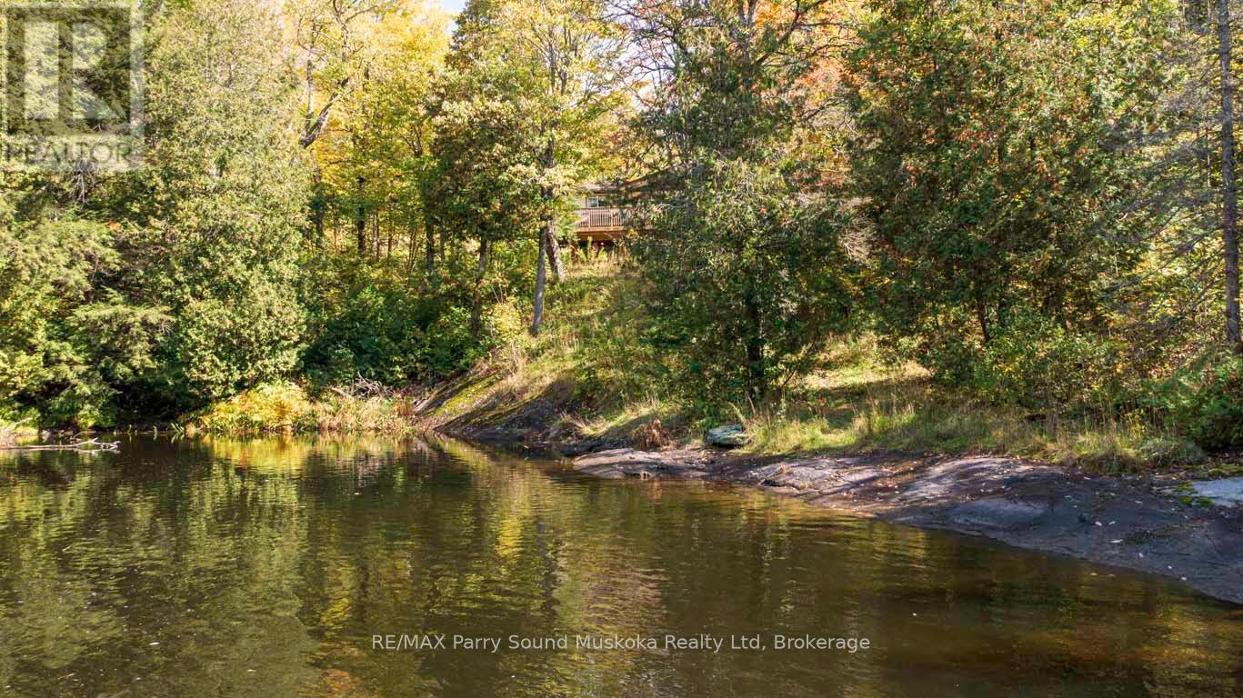 Photo 37 of 37 Lynberry Drive, Seguin ON