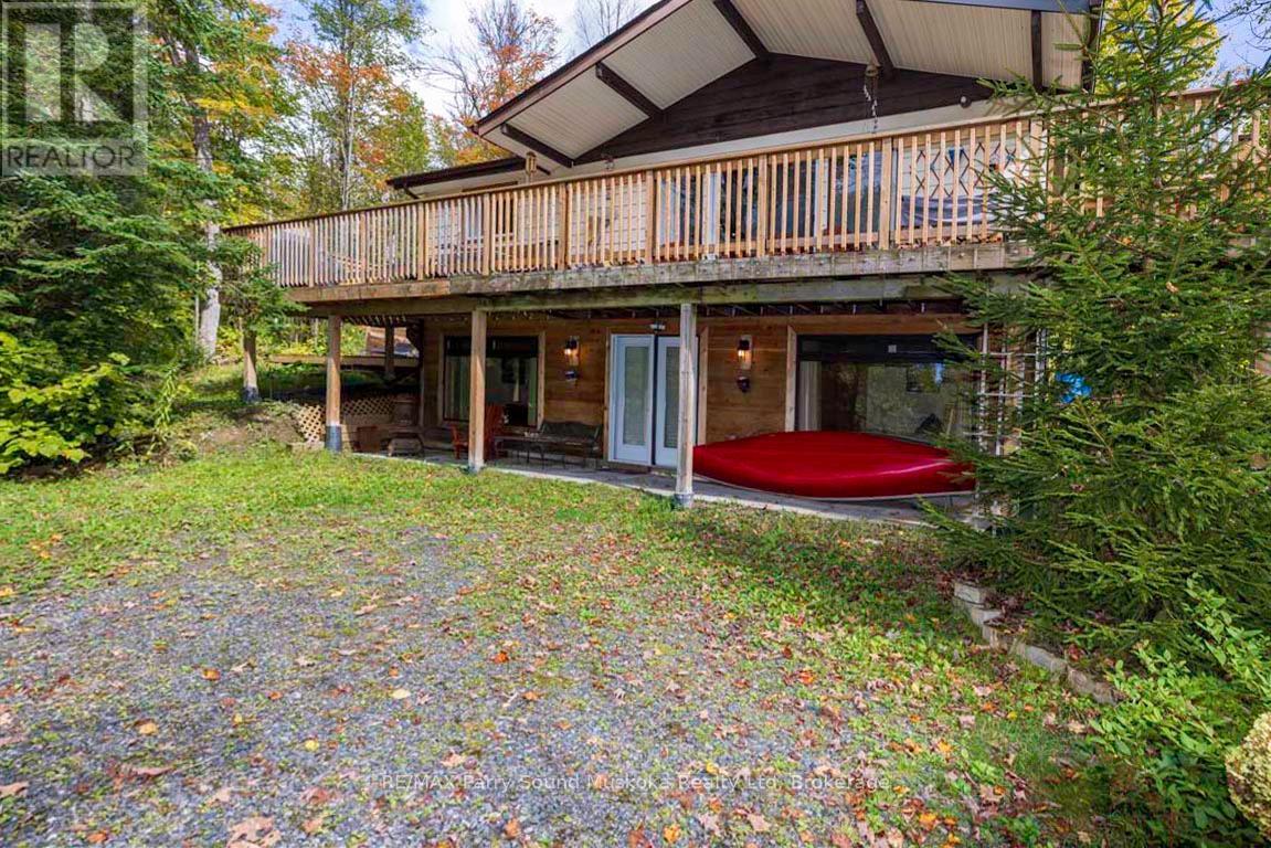 Photo 7 of 37 Lynberry Drive, Seguin ON