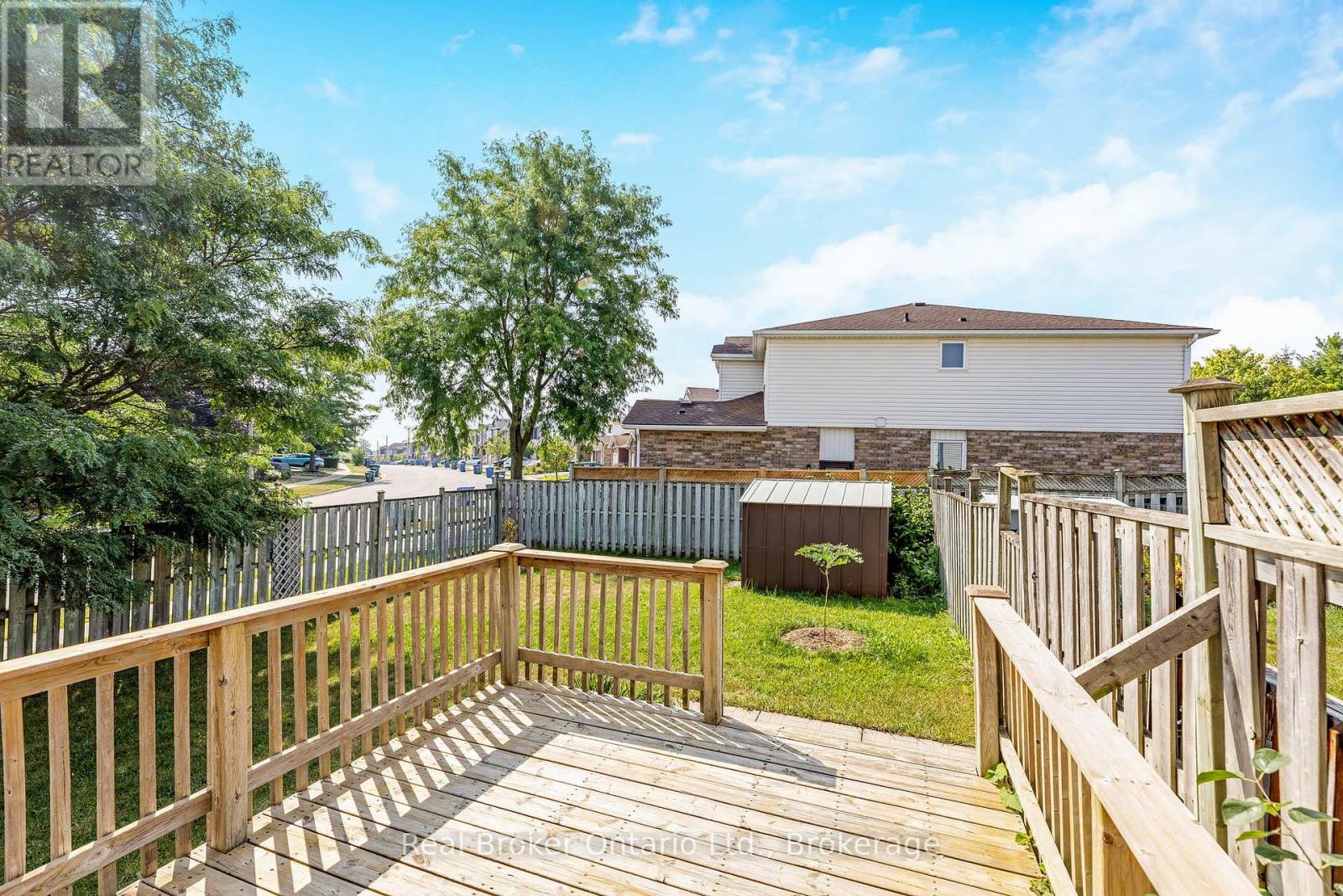 Photo 27 of 122 Silurian Drive, Guelph ON