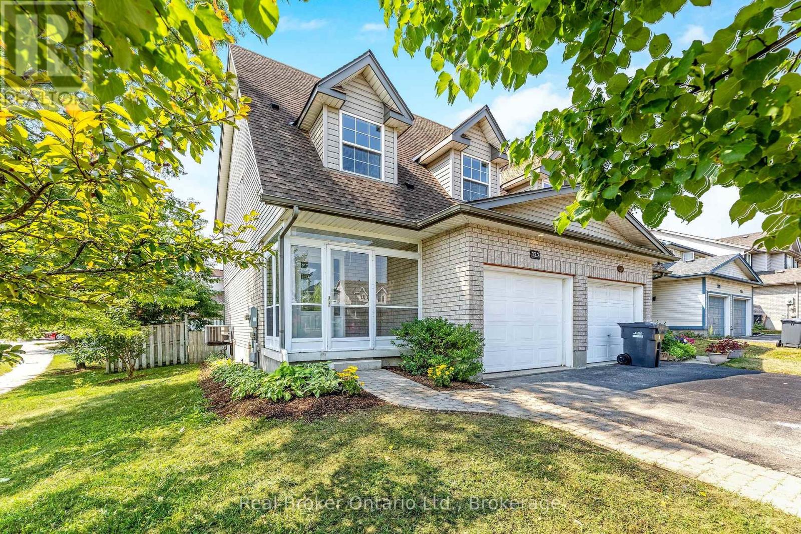 Photo 3 of 122 Silurian Drive, Guelph ON