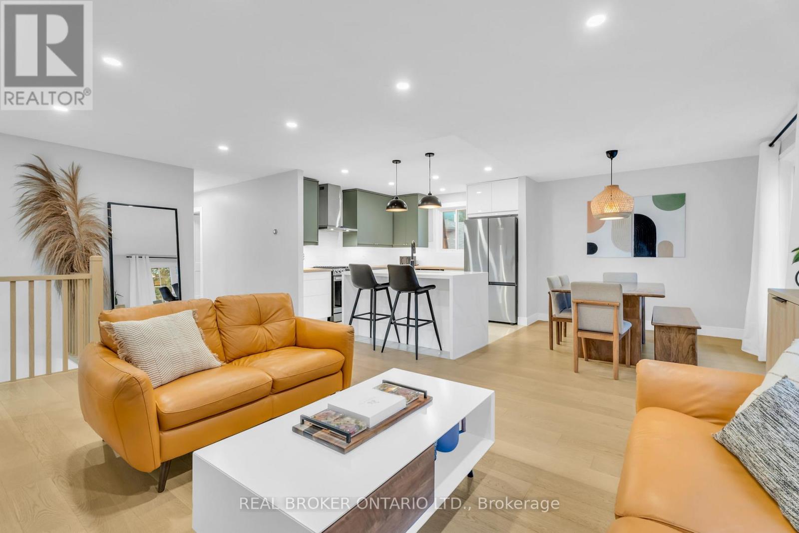 Photo 18 of 156 Edelwild Drive, Orangeville ON
