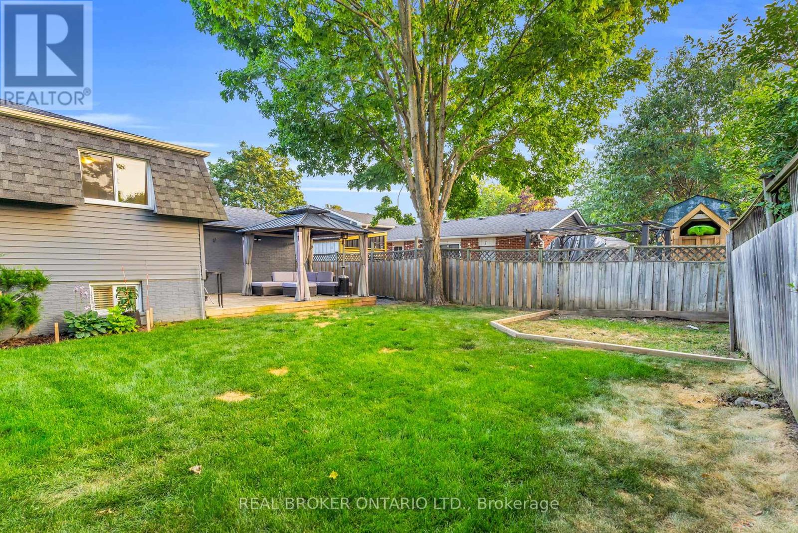 Photo 34 of 156 Edelwild Drive, Orangeville ON