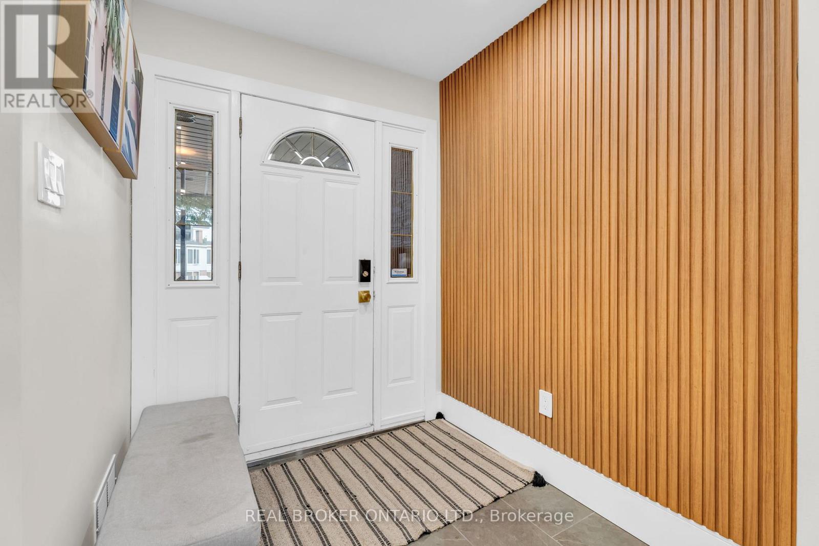 Photo 4 of 156 Edelwild Drive, Orangeville ON
