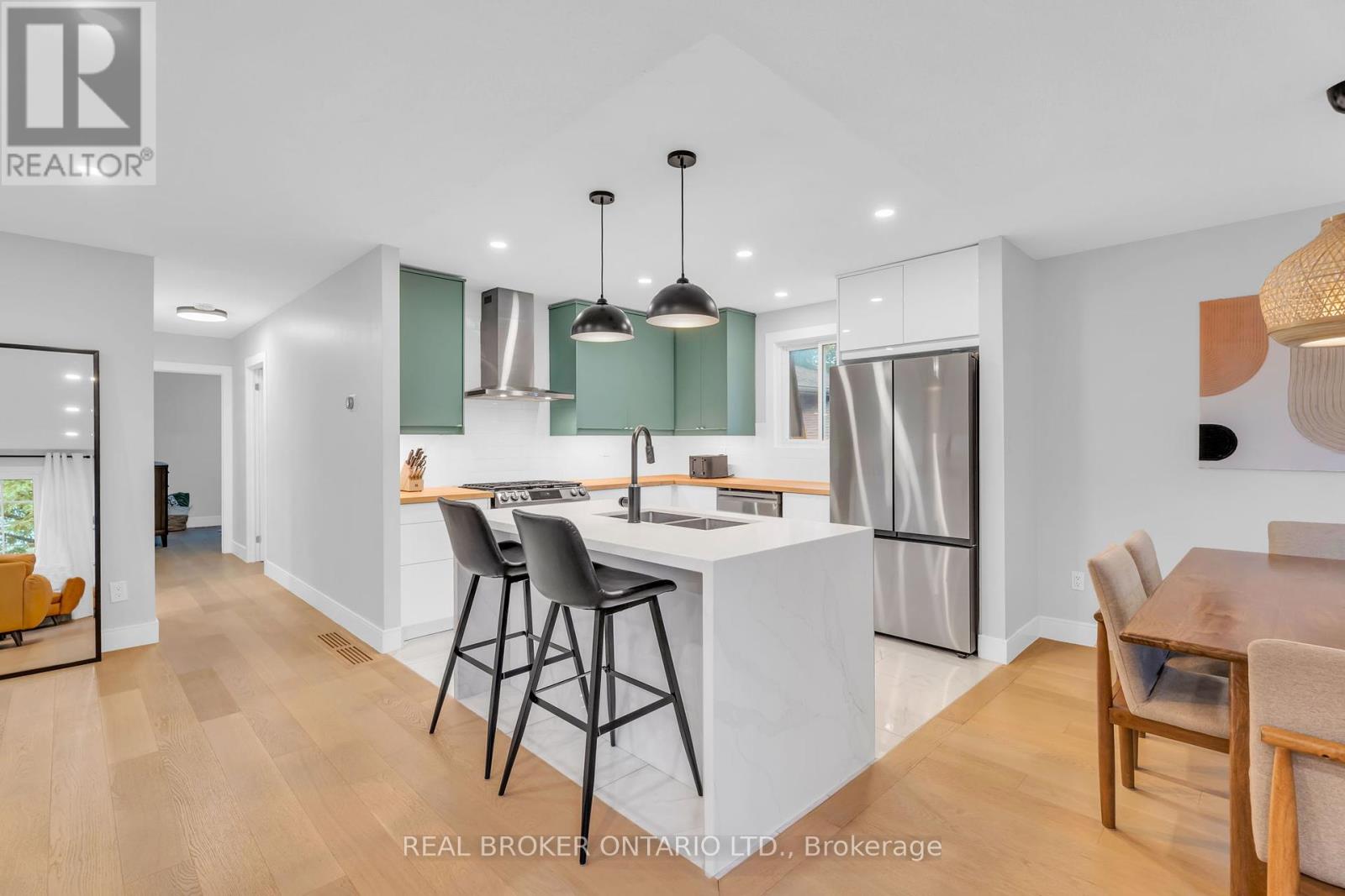 Photo 8 of 156 Edelwild Drive, Orangeville ON