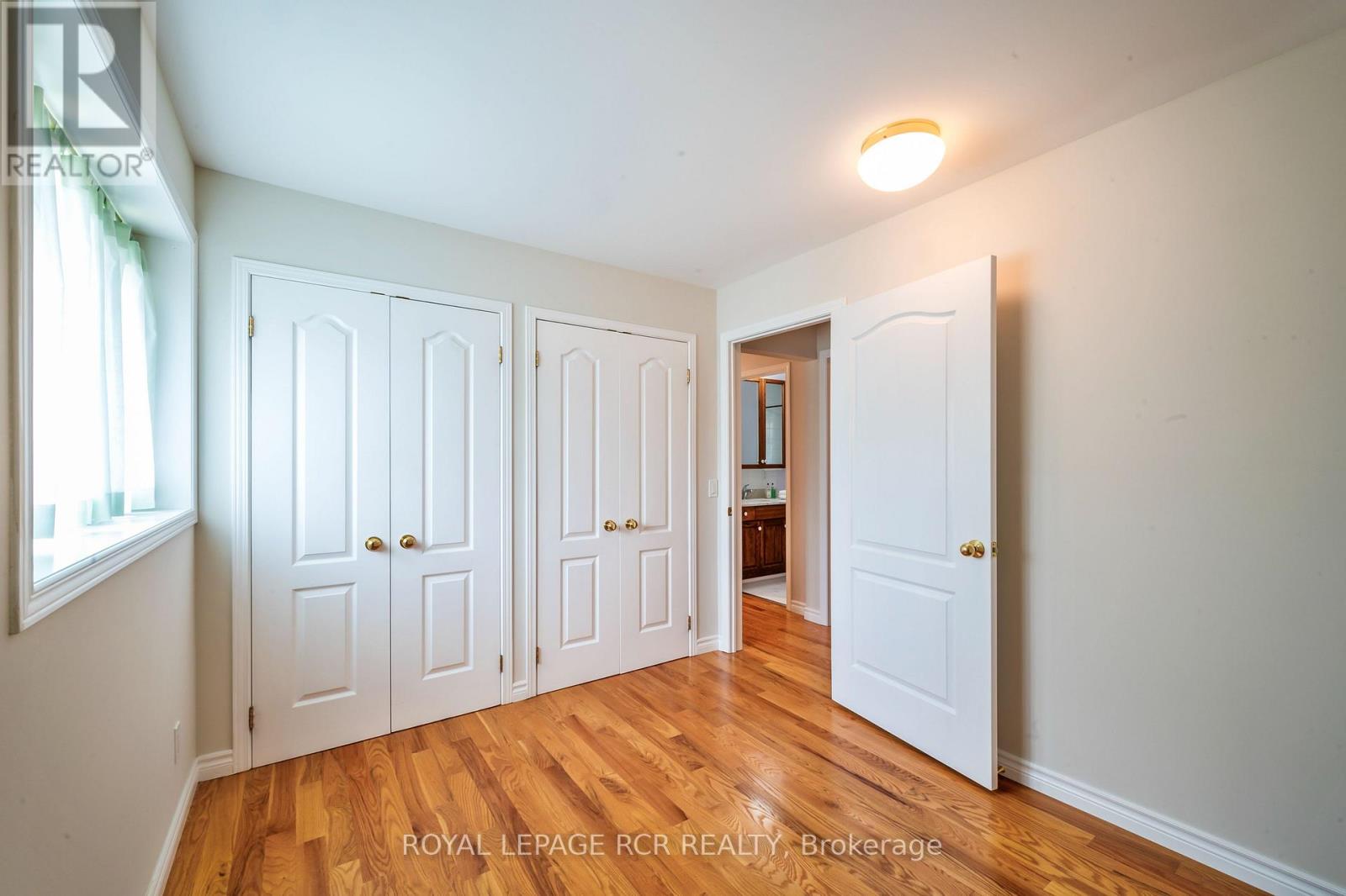 Photo 10 of 25 Banting Drive, Orangeville ON