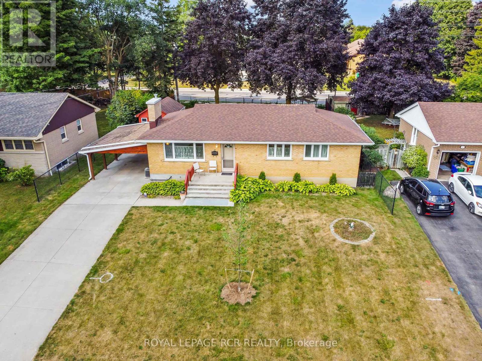 Photo 35 of 25 Banting Drive, Orangeville ON